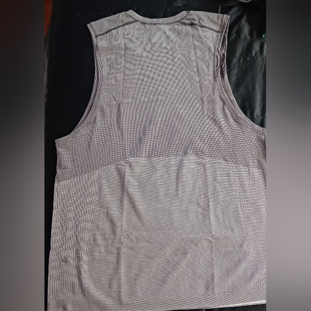 Mens Lululemon Vent Metal Tank